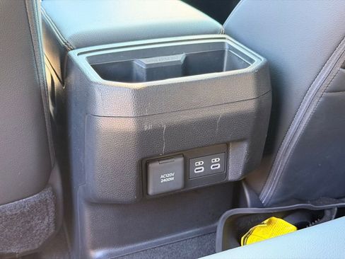 Used 2025 Toyota Tacoma Limited image 14