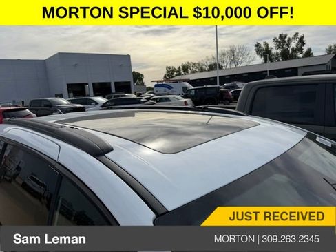 New 2026 Chrysler Pacifica Limited w/ S Appearance Package image 6