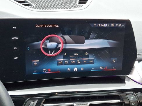 Used 2025 BMW X1 xDrive28i w/ Premium Package image 17