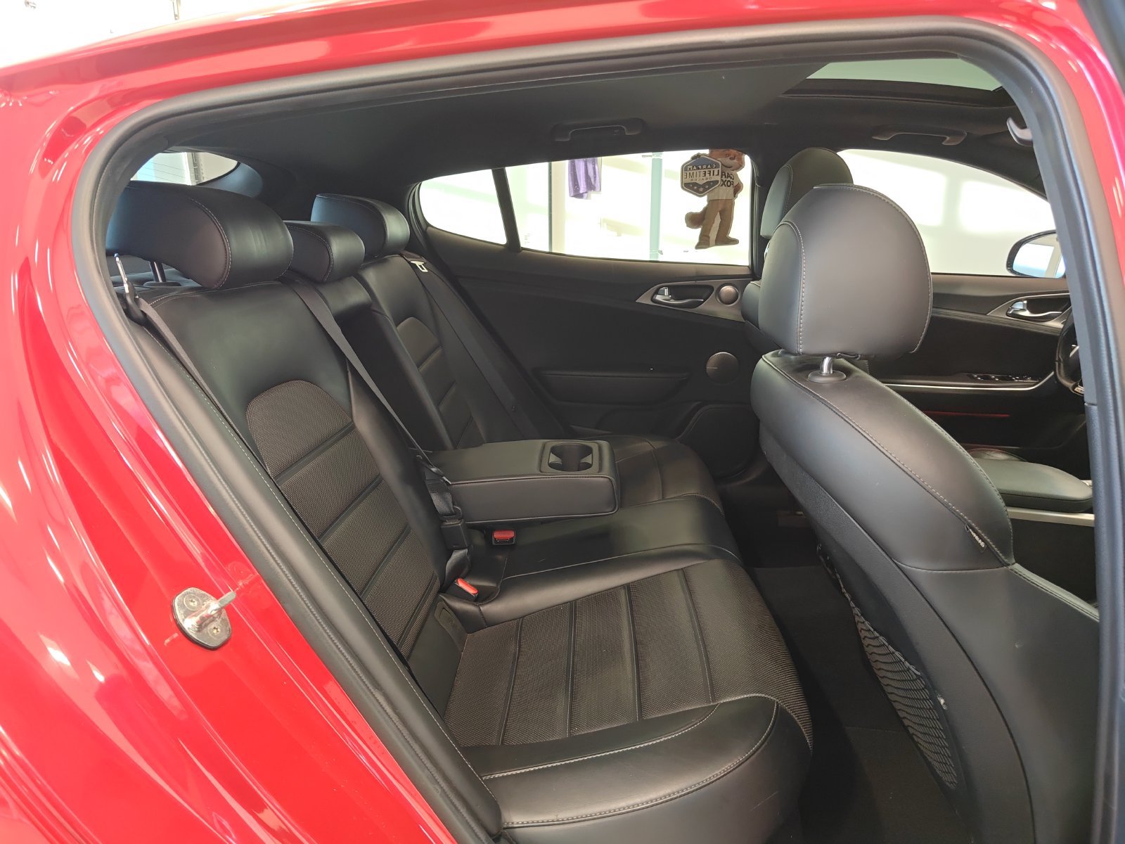 Used 2018 Kia Stinger GT2 RWD image 19