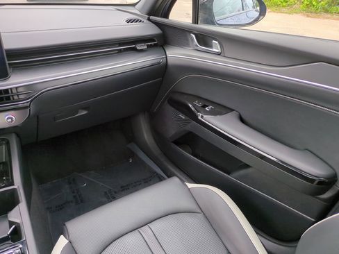 Used 2025 Kia K5 GT-Line w/ GT-Line Premium Package FWD image 16