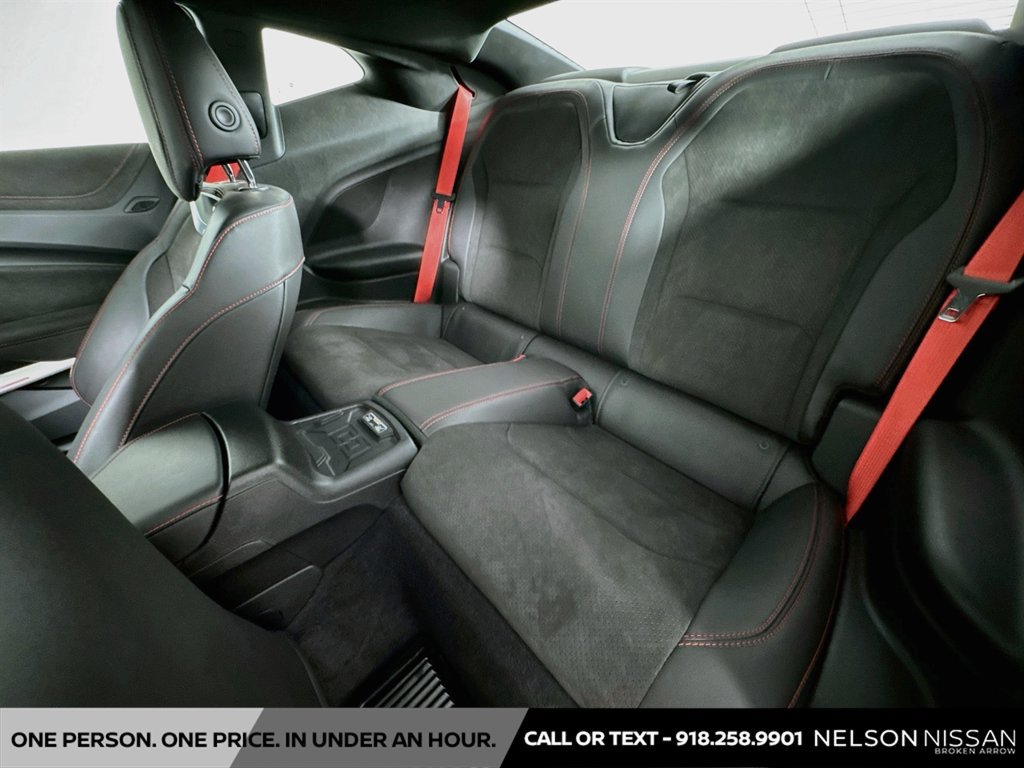 Used 2018 Chevrolet Camaro ZL1 RWD image 25