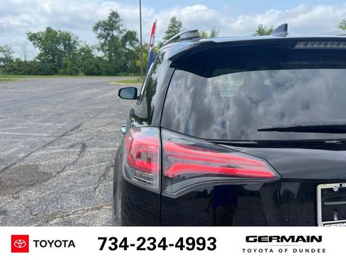 Used 2018 Toyota RAV4 Limited w/ All Weather Liner Package AWD/4WD image 17