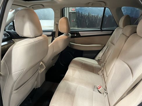 Used 2015 Subaru Outback 2.5i Premium image 13