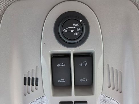 Used 2016 Chevrolet Equinox LTZ image 31