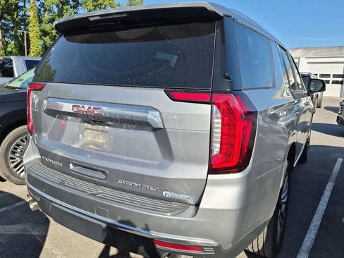 Used 2023 GMC Yukon Denali AWD/4WD image 8