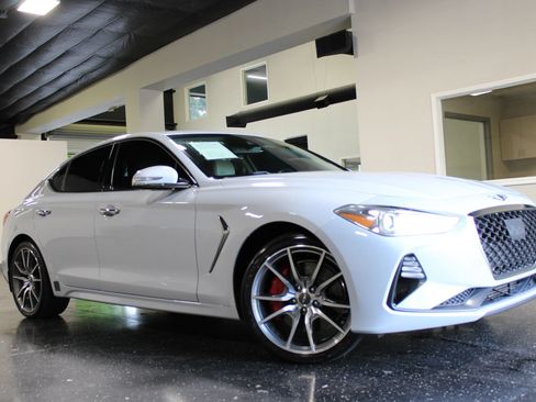 Used 2019 Genesis G70 3.3T Advanced RWD image 38