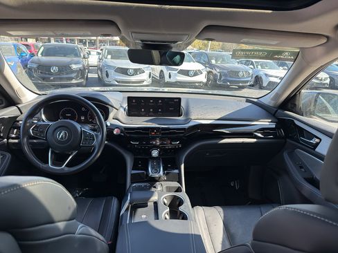 Certified 2024 Acura MDX SH-AWD w/ Technology Package image 19