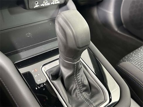 Used 2025 Subaru Forester Premium image 29