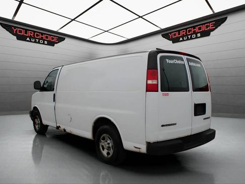 Used 2004 Chevrolet Express 1500 RWD image 7