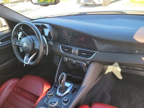 Used 2022 Alfa Romeo Giulia Sprint image 29