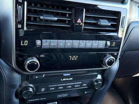 Certified 2022 Lexus GX 460 Premium w/ Accessory Package AWD/4WD image 24