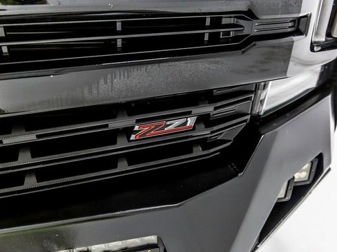 Used 2019 Chevrolet Silverado 1500 LT Trail Boss w/ Convenience Package AWD/4WD image 11