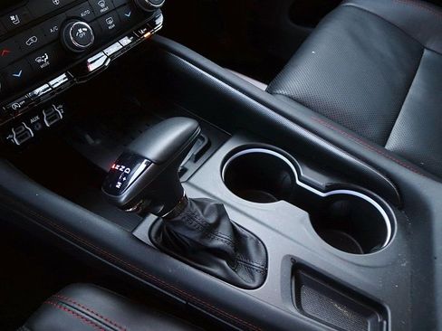 Used 2025 Dodge Durango GT image 23