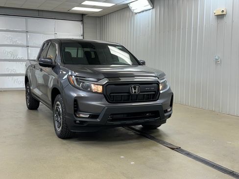 Used 2024 Honda Ridgeline RTL+ image 2