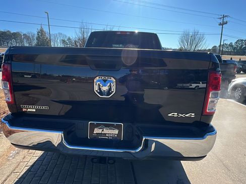 Used 2024 RAM 2500 Big Horn w/ Bed Utility Group image 9