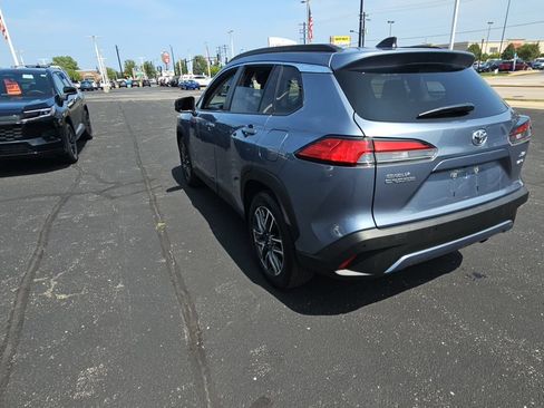 Certified 2026 Toyota Corolla Cross XLE AWD/4WD image 5