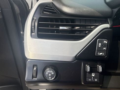 Certified 2020 GMC Yukon SLE w/ Convenience Package image 15