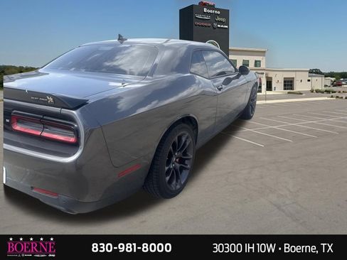 Used 2022 Dodge Challenger R/T Scat Pack RWD image 11