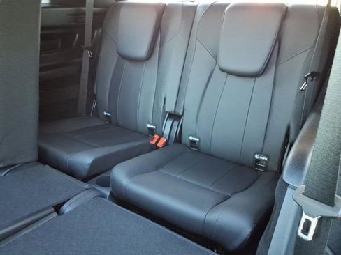 New 2026 Mercedes-Benz GLB 250 image 18