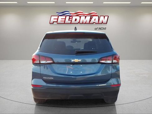Used 2024 Chevrolet Equinox LS w/ LS Convenience Package FWD image 4