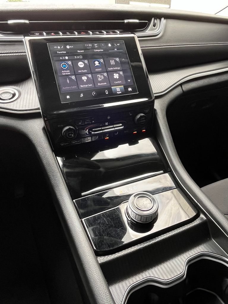 Certified 2024 Jeep Grand Cherokee L Laredo w/ Luxury Tech Group I AWD/4WD image 16