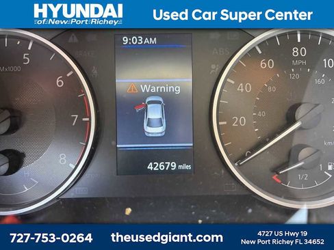 Used 2025 Nissan Sentra S image 11