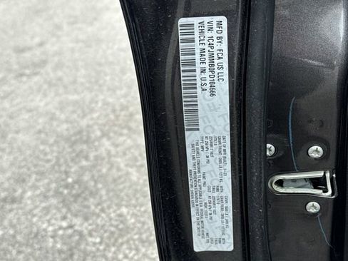 New 2023 Jeep Cherokee Altitude Lux w/ Lux Elite Package image 28