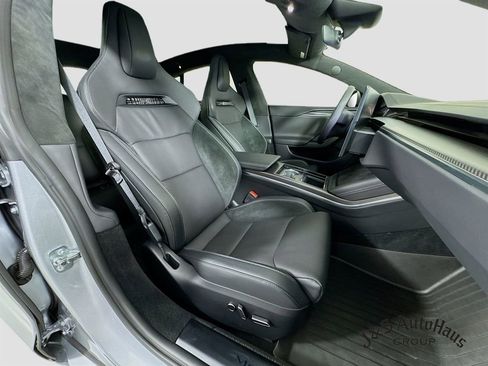 Used 2025 Tesla Model S Plaid image 33