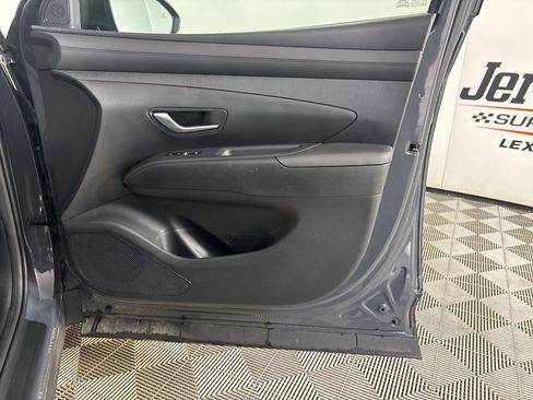 Used 2025 Hyundai Tucson SEL FWD image 29