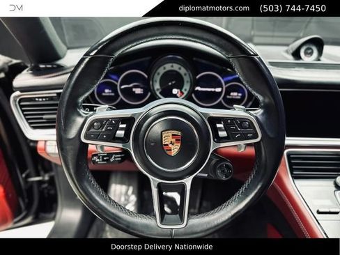 Used 2018 Porsche Panamera 4S AWD/4WD image 28
