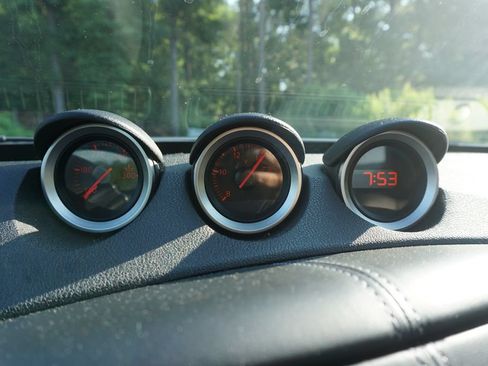 Used 2014 Nissan 370Z Touring RWD image 8