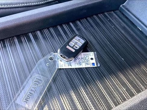 Used 2019 Honda Passport Touring image 32