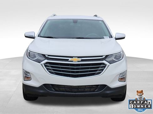 Used 2018 Chevrolet Equinox Premier image 2