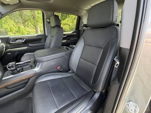 Used 2023 GMC Sierra 1500 SLT w/ SLT Premium Package AWD/4WD image 8