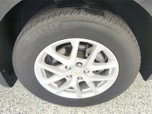 Used 2023 Chevrolet Equinox LT AWD/4WD image 13