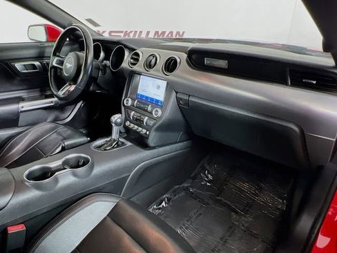 Used 2022 Ford Mustang Premium image 36
