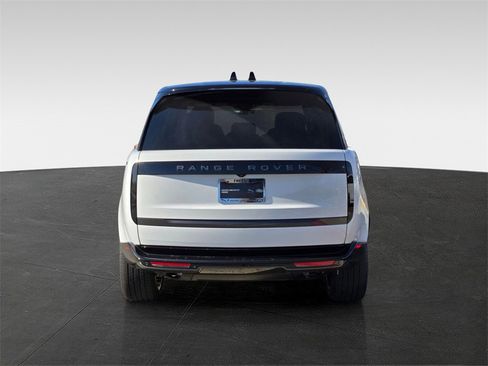 New 2026 Land Rover Range Rover SE image 5