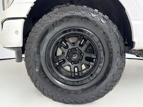 Used 2021 Ford F150 Lariat w/ Equipment Group 502A High image 31