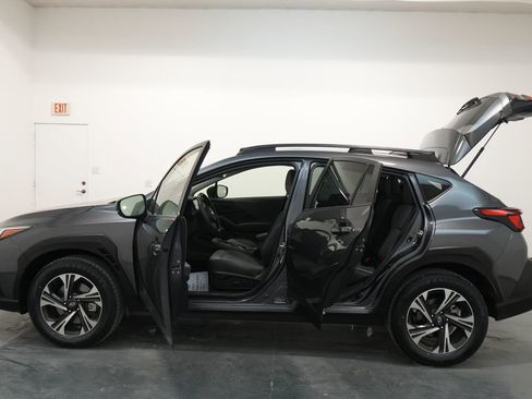 Used 2024 Subaru Crosstrek 2.0i Premium image 28
