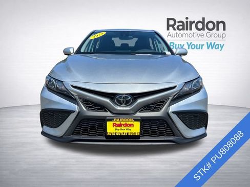 Used 2023 Toyota Camry SE FWD image 2
