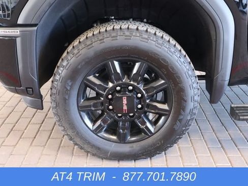New 2026 GMC Sierra 2500 AT4 w/ AT4 Premium Plus Package AWD/4WD image 11