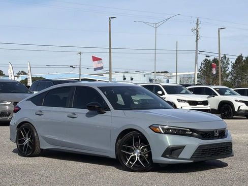 Used 2024 Honda Civic Sport image 2