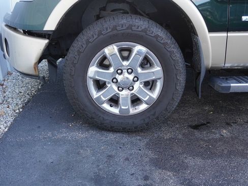 Used 2014 Ford F150 Lariat w/ Equipment Group 502A Luxury image 7