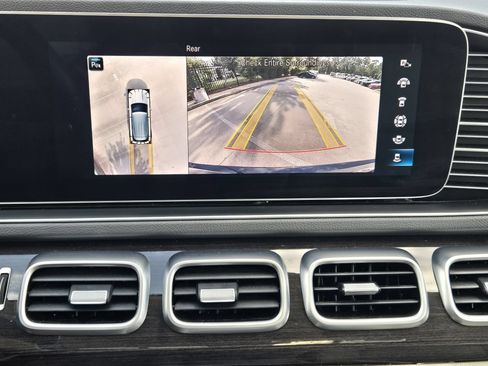 Used 2020 Mercedes-Benz GLE 350 image 17