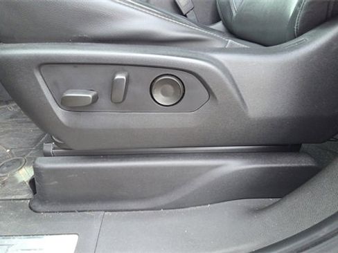 Used 2021 Chevrolet Tahoe LT w/ LT Signature Package image 23