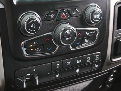 Used 2017 RAM 2500 Big Horn image 32