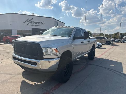 Used 2014 RAM 2500 Tradesman w/ Chrome Appearance Group AWD/4WD image 1