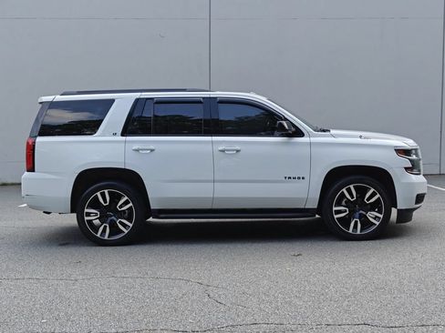 Used 2018 Chevrolet Tahoe LT w/ Luxury Package AWD/4WD image 2