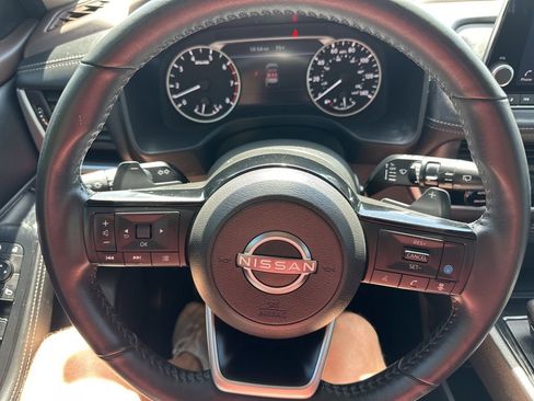 Used 2023 Nissan Rogue SV w/ SV Premium B Package FWD image 27